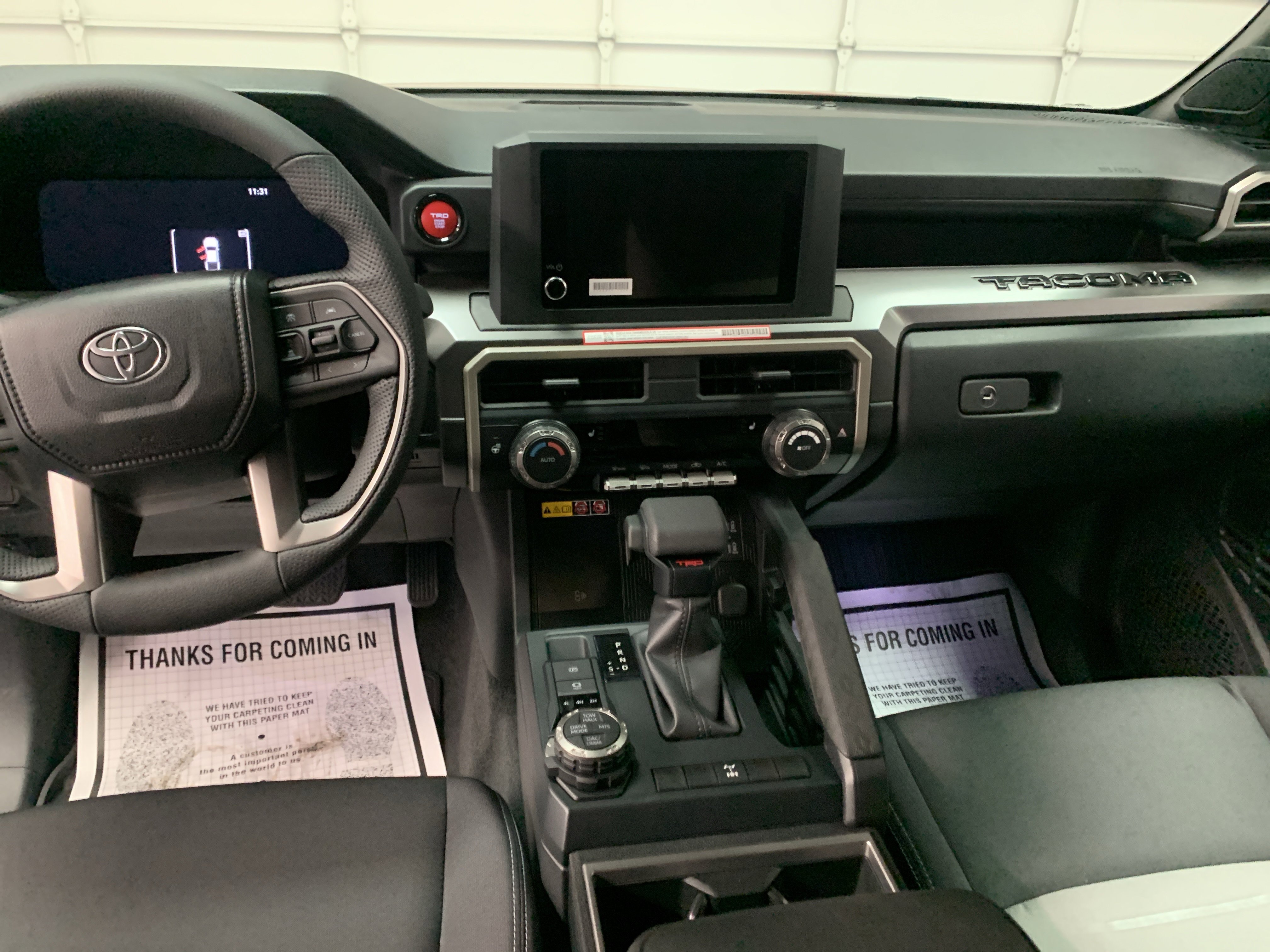 2025 Toyota Tacoma TRD Off Road - Photo 12