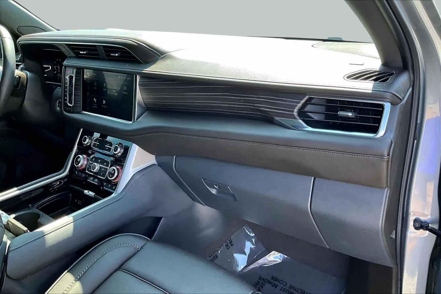 Used 2024 Sterling Metallic GMC Denali image 18