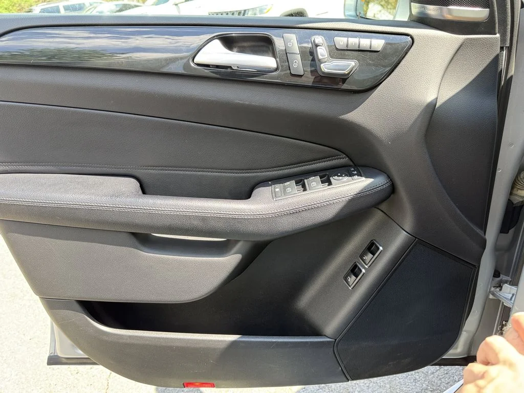 Used 2018 Tenorite Gray Metallic Mercedes-Benz GLS 450 image 25