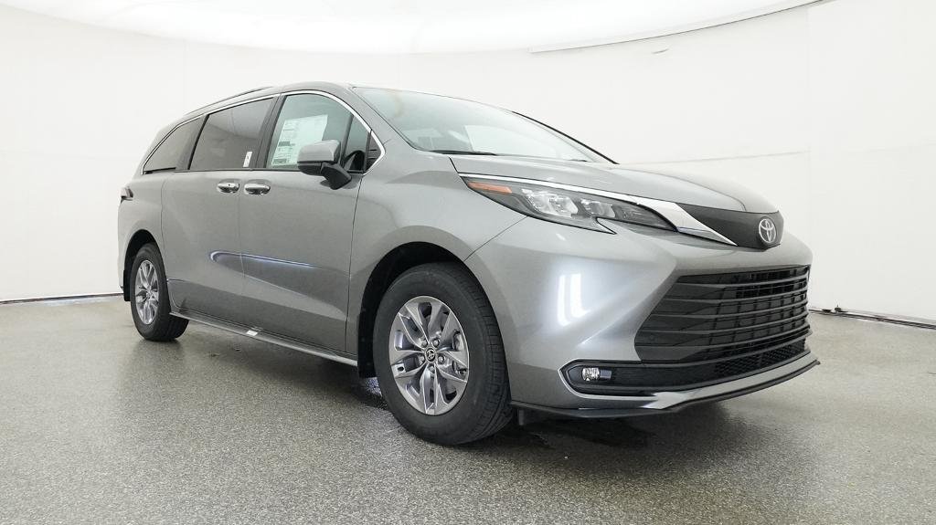 New 2026 Heavy Metal Toyota XLE image 9