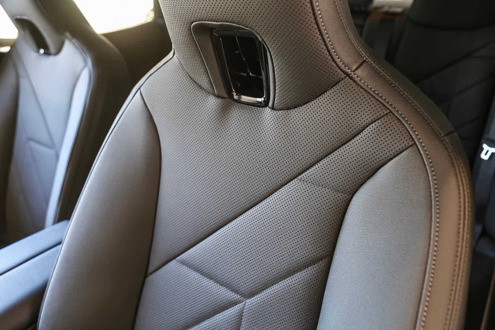 2025 BMW iX 50 - Photo 25