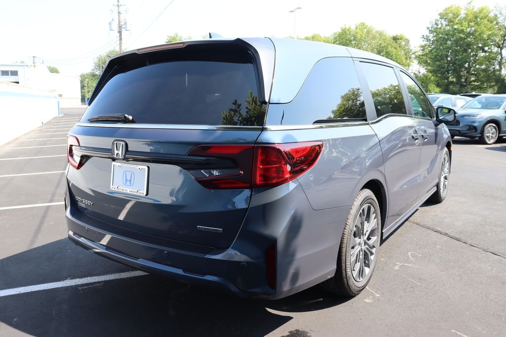 Used 2026 Gray Honda Touring image 5