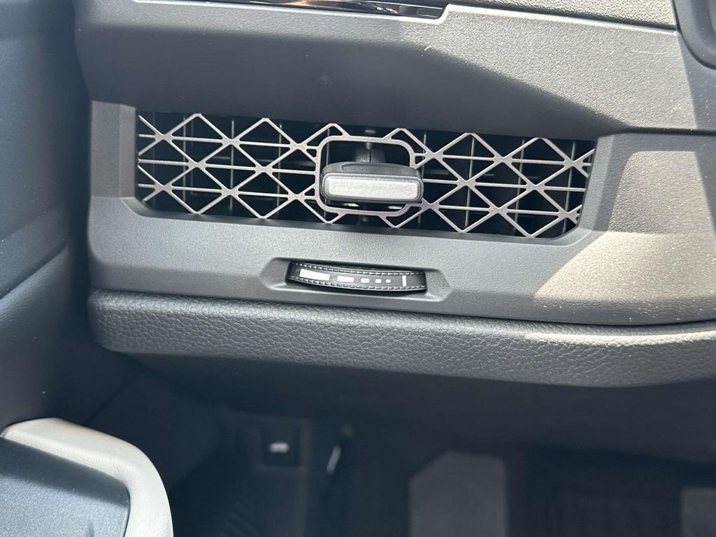 2025 Honda Accord SE - Photo 22