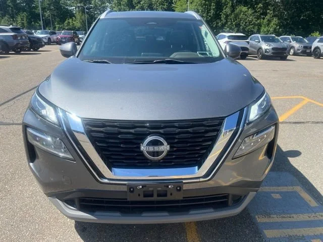 Certified Used 2023 Gun Metallic Nissan SV image 8