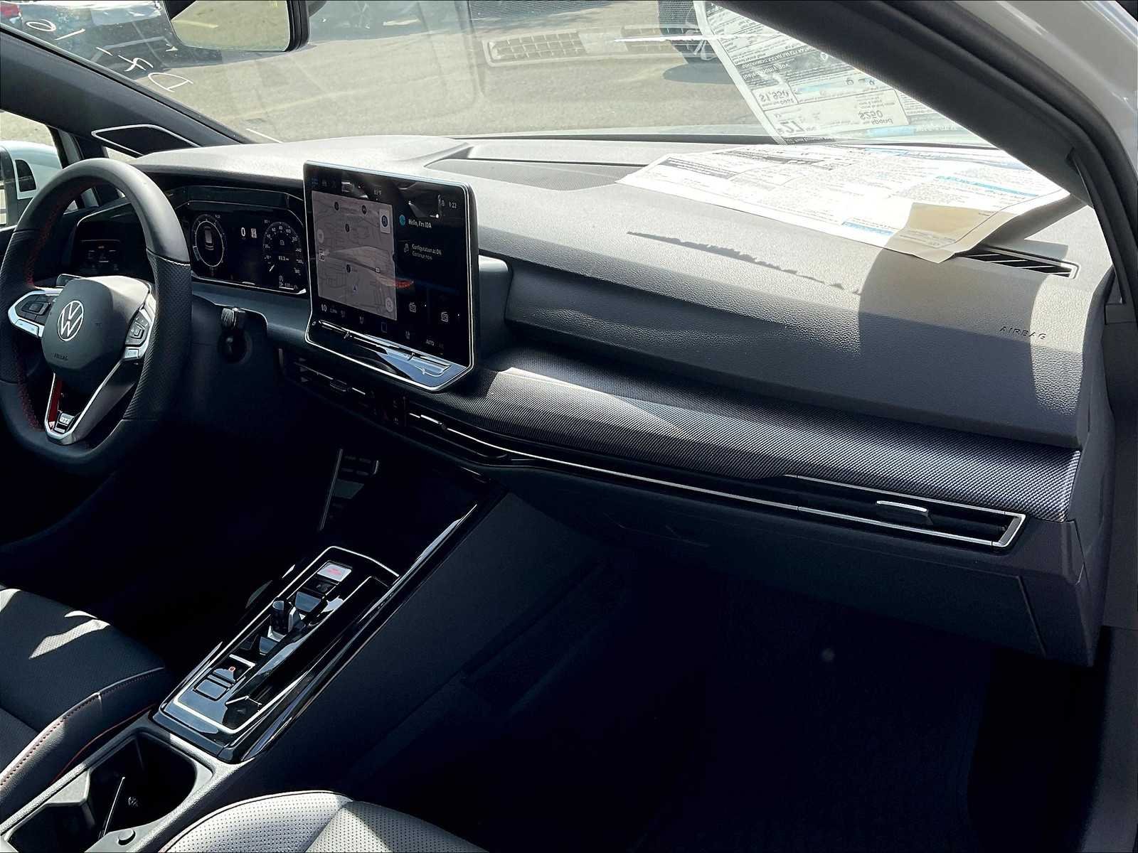 2025 Volkswagen Golf GTI SE - Photo 10