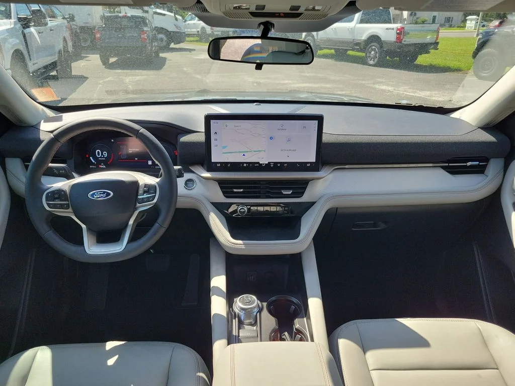 New 2026 Carbonized Gray Metallic Ford Active image 9