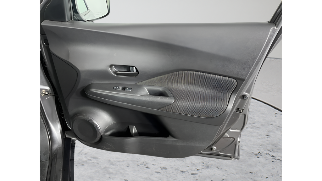 Used 2018 Gun Metallic Nissan S image 15