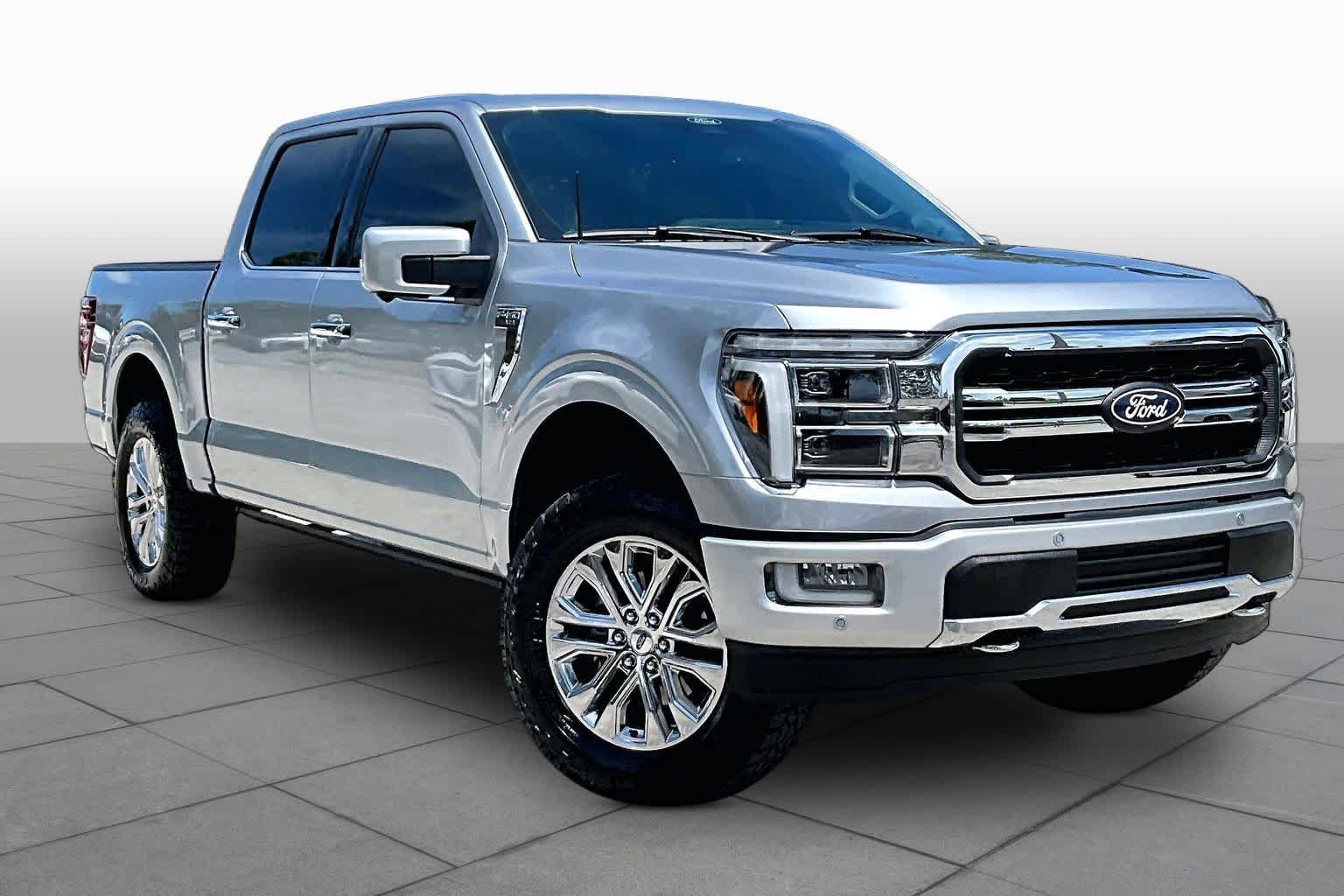 Used 2024 Iconic Silver Metallic Ford LARIAT image 3