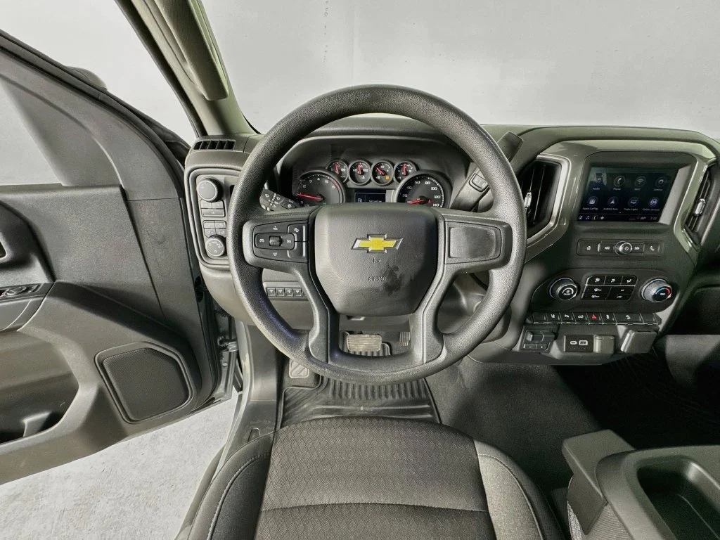 Used 2025 Gray Chevrolet Custom image 12