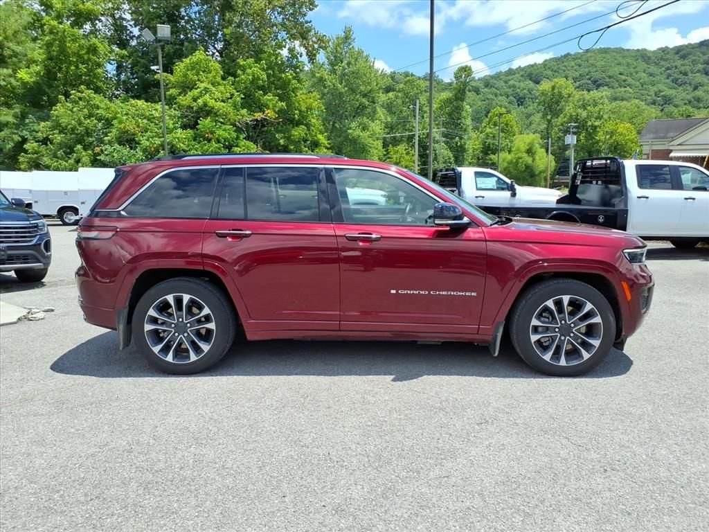 Used 2023 Red Jeep Overland 4xe image 13