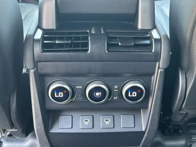 2023 Land Rover Defender S - Photo 38
