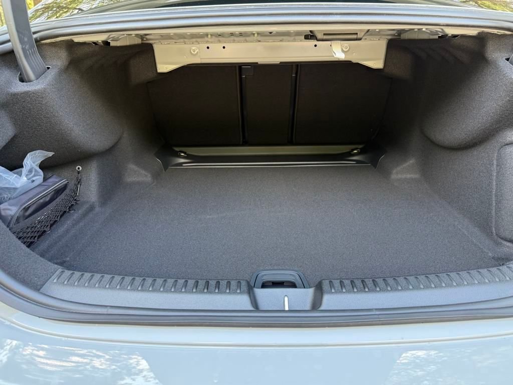 2026 Mercedes-Benz E-Class E350 - Photo 17