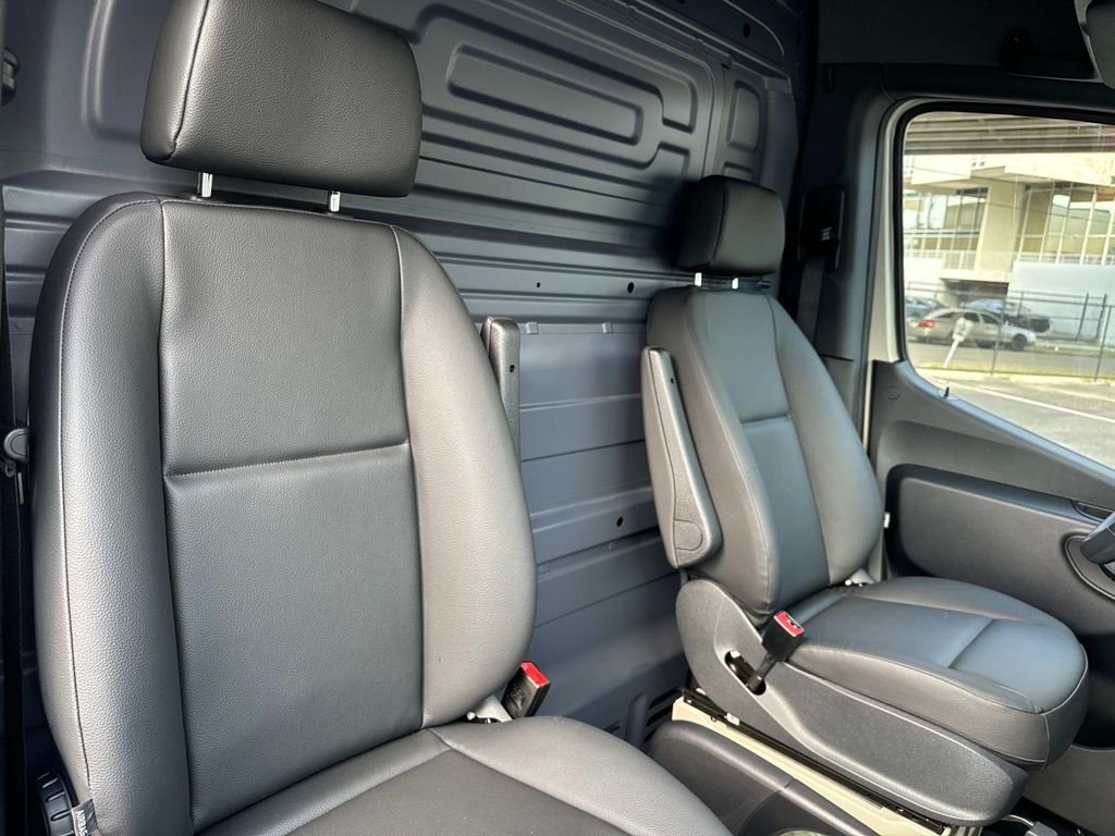 2025 Mercedes-Benz Sprinter Cargo Van Base - Photo 11