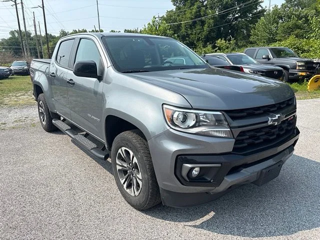 Used 2022 Gray Chevrolet Z71 image 4