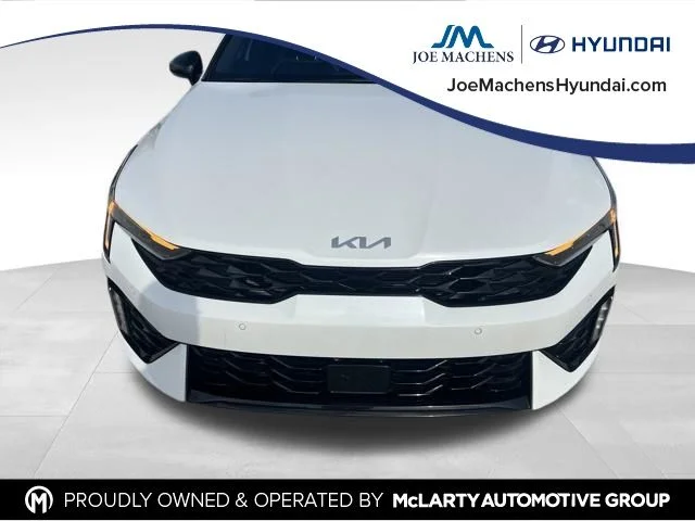 Used 2025 White Kia GT-Line image 7