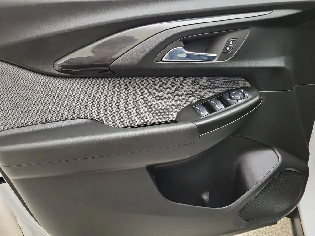 2023 Chevrolet TrailBlazer LT - Photo 16