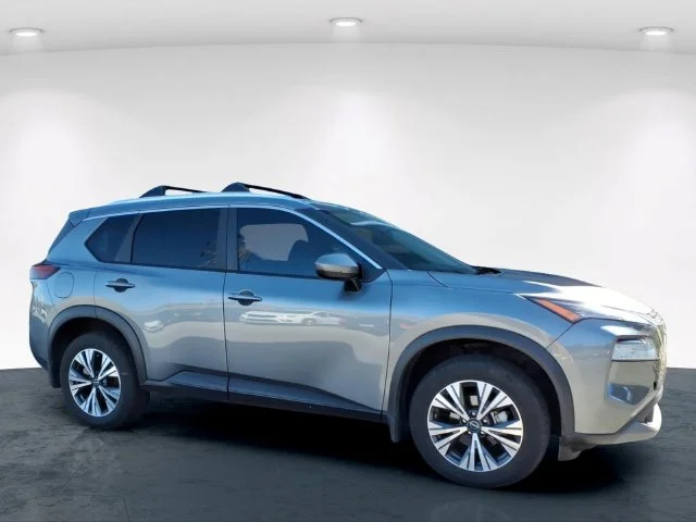 Used 2023 Gray Nissan SV image 10