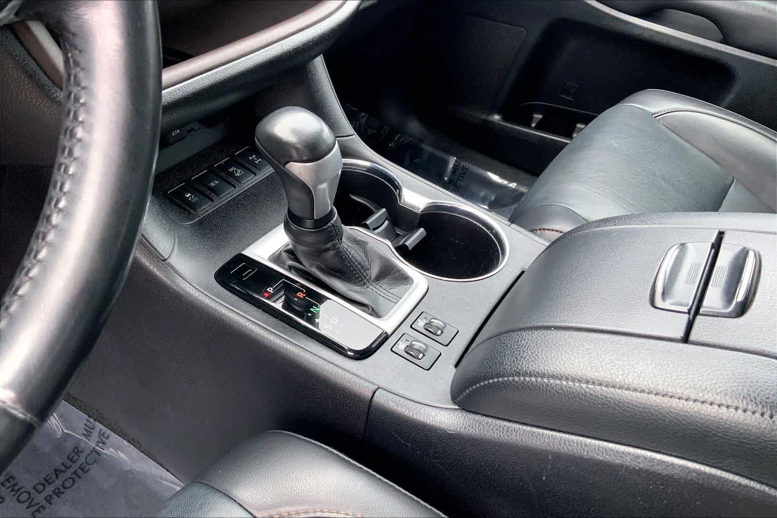 Used 2019 Celestial Silver Metallic Toyota XLE image 14