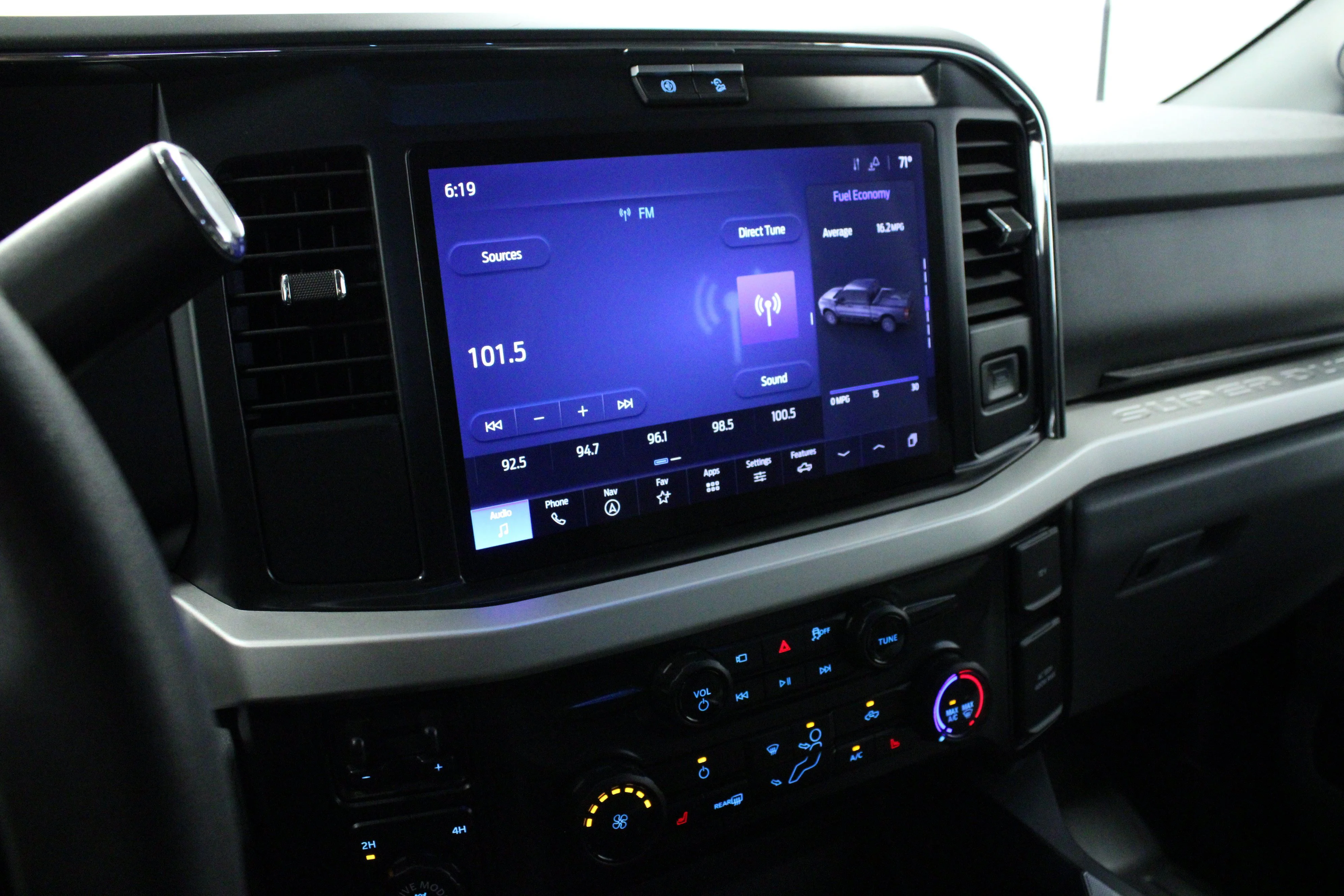 Used 2025 Avalanche Ford XLT image 23