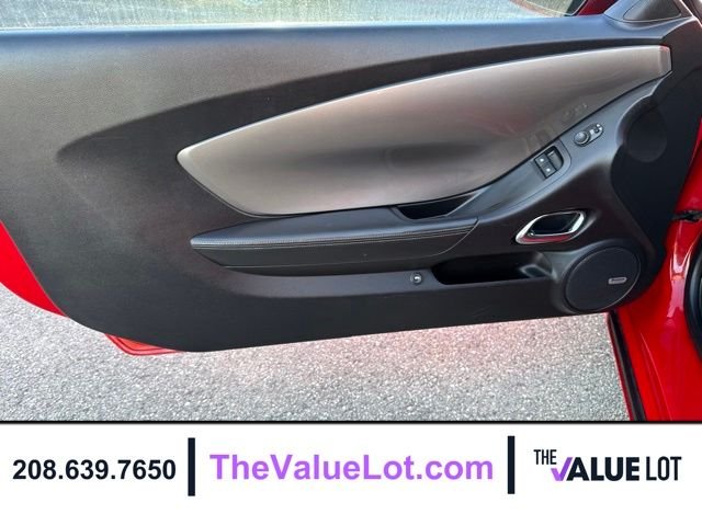 Used 2010 Red Chevrolet 2LT image 18