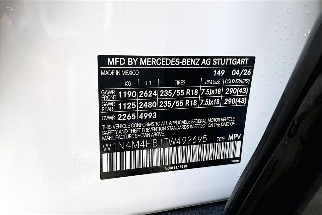 New 2026 Polar White Mercedes-Benz GLB 250 image 28