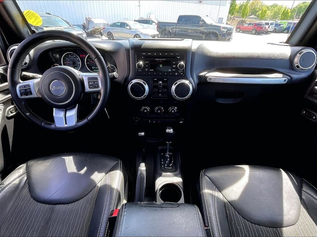 Used 2015 Black Jeep Unlimited Freedom Edition image 21