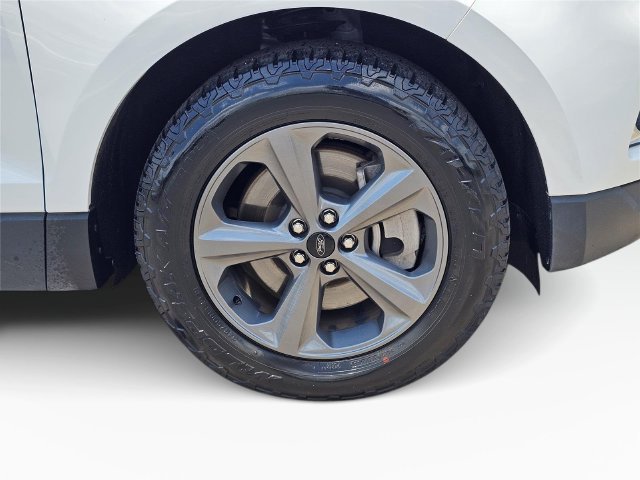 Used 2023 Oxford White Ford SEL image 7