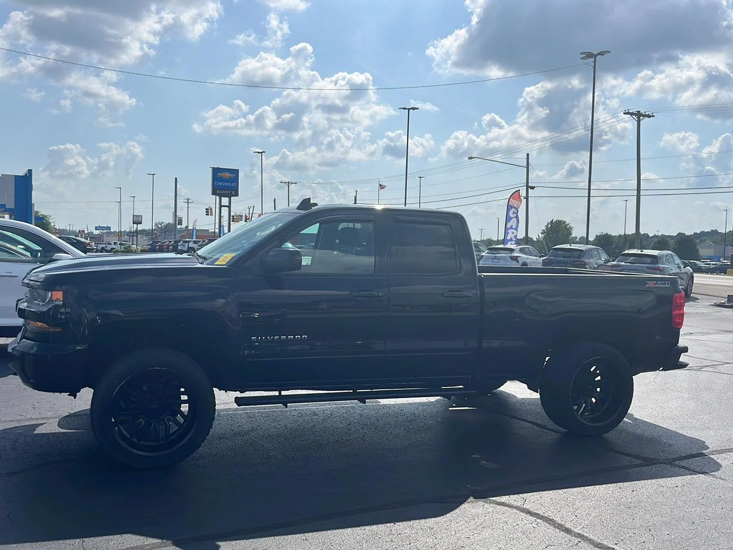 Used 2016 Chevrolet Silverado 1500 LT with VIN 1GCVKREC4GZ236826 for sale in West Union, OH