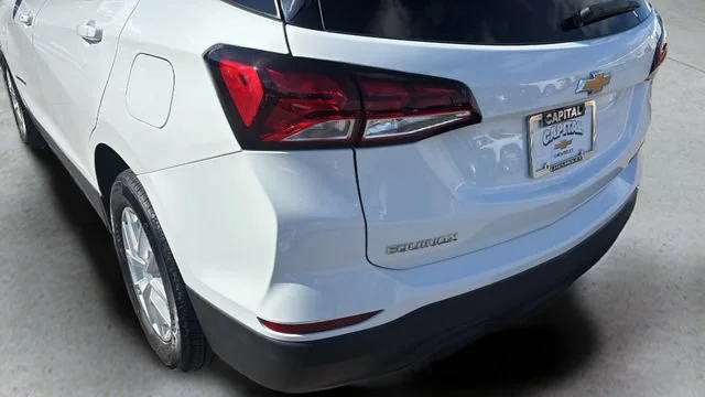 Used 2022 SUMMIT WHITE Chevrolet LS image 34