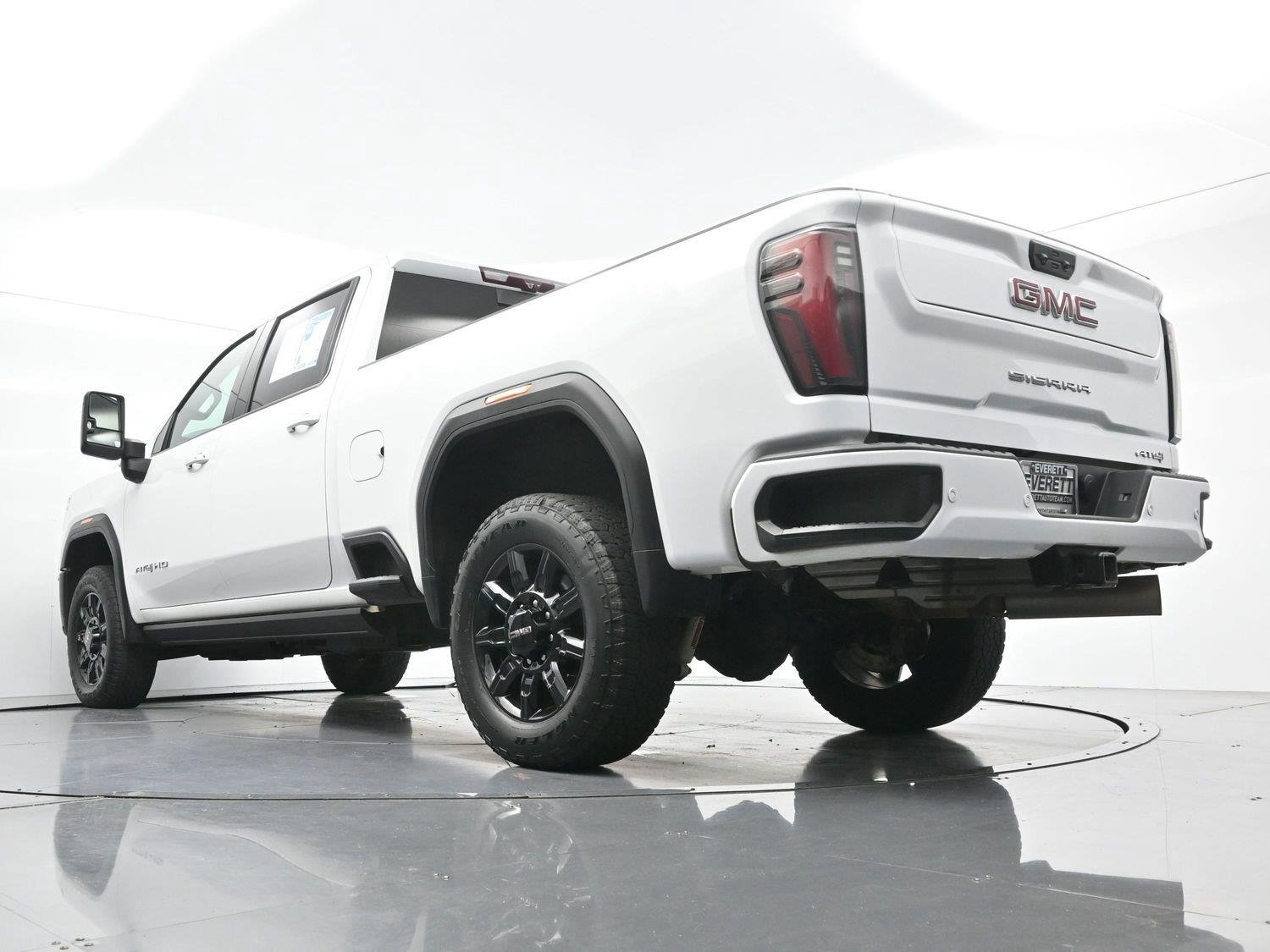 Used 2024 Summit White GMC AT4 image 53