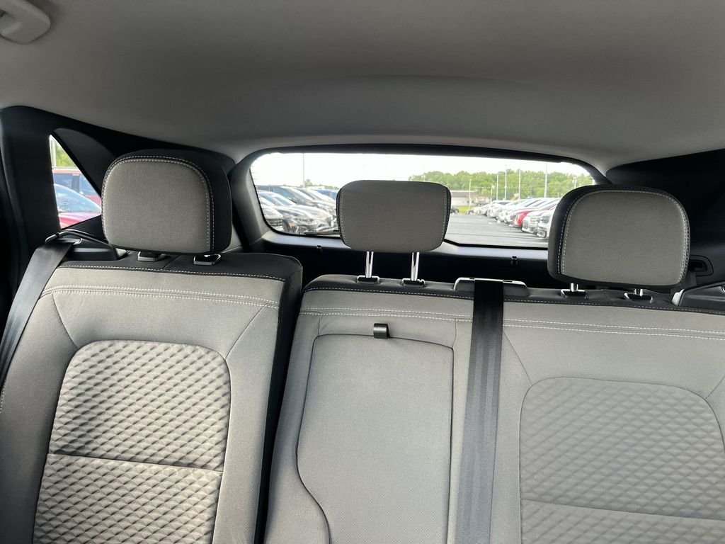 Used 2022 Blue Ford SE image 13