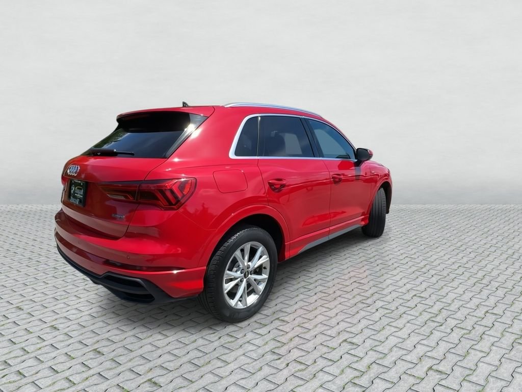 Used 2025  Audi Premium image 8