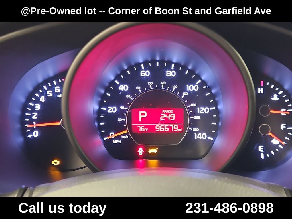 Used 2019 Red Kia Base image 21