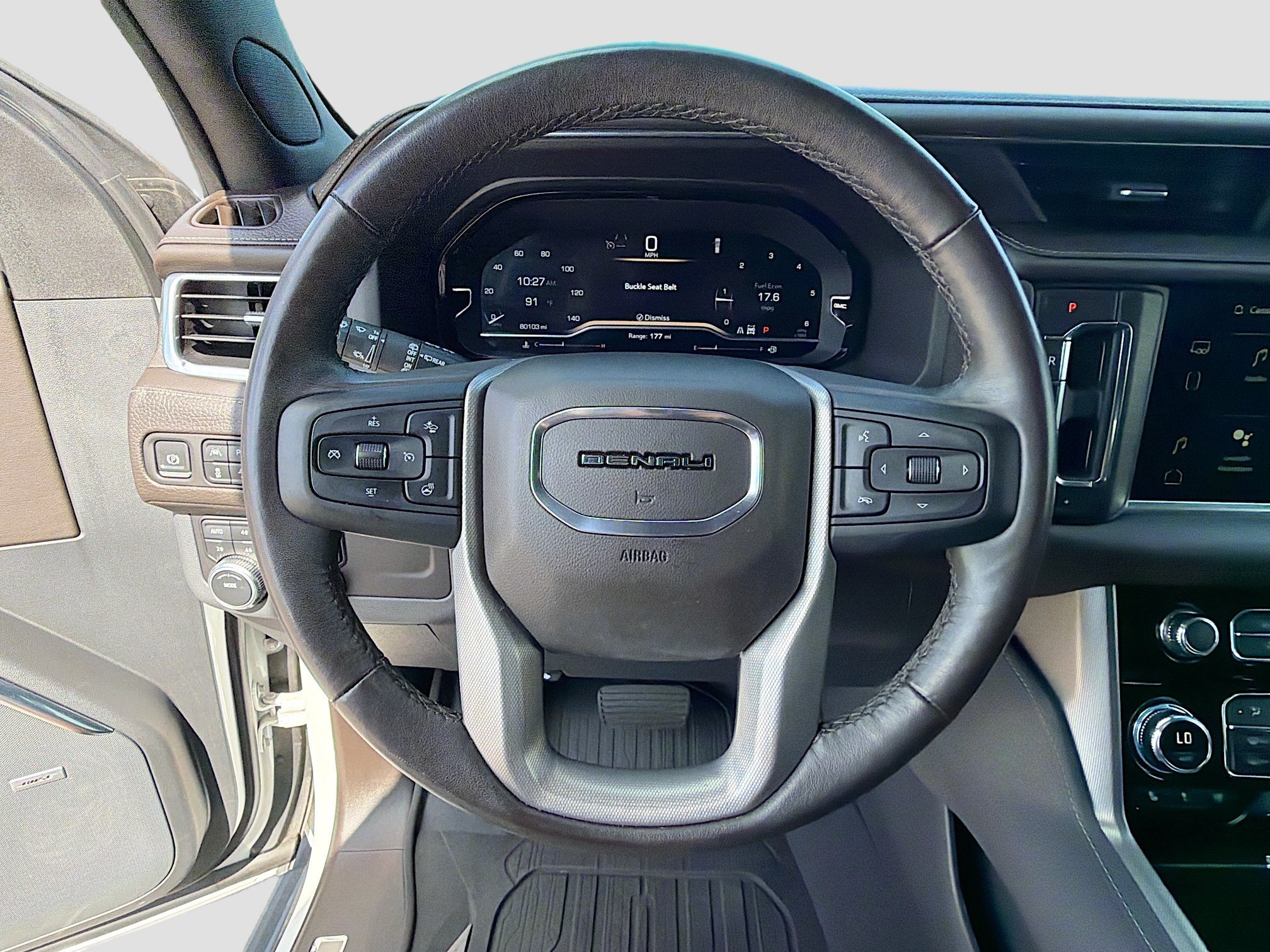 Used 2022 White Frost Tricoat GMC Denali image 42