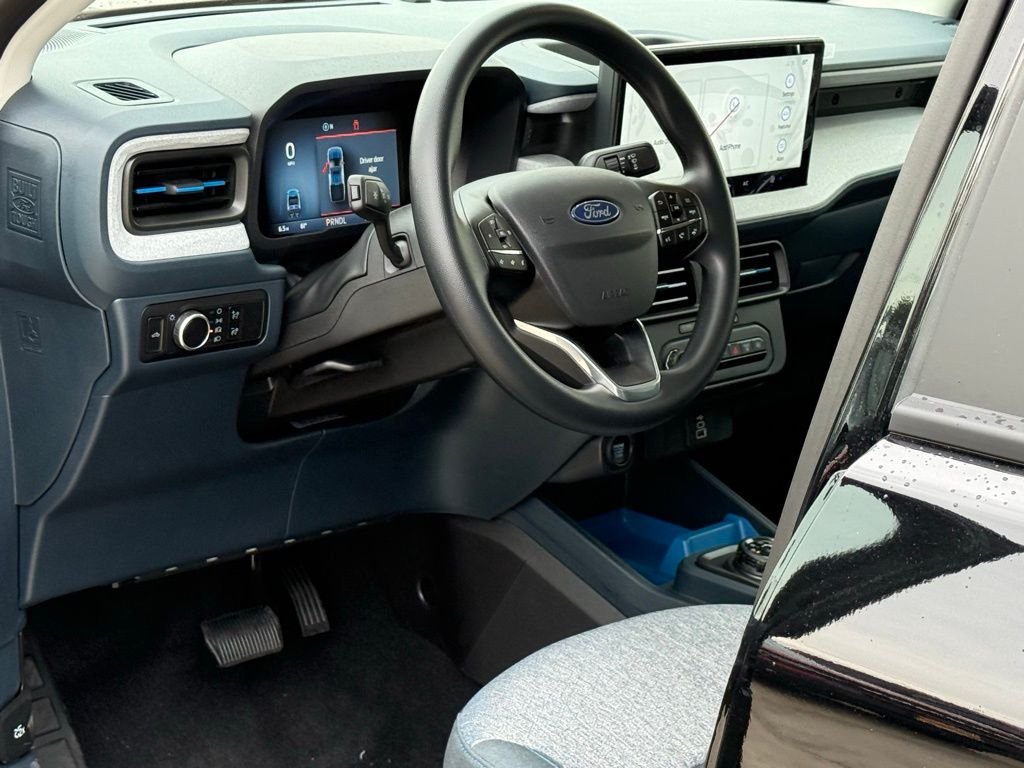 New 2025 Shadow Black Ford XLT image 6