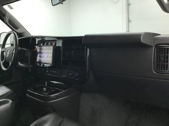 Used 2023 Silver GMC Explorer Limited SE image 44