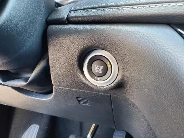 2026 Chrysler Pacifica Select - Photo 12