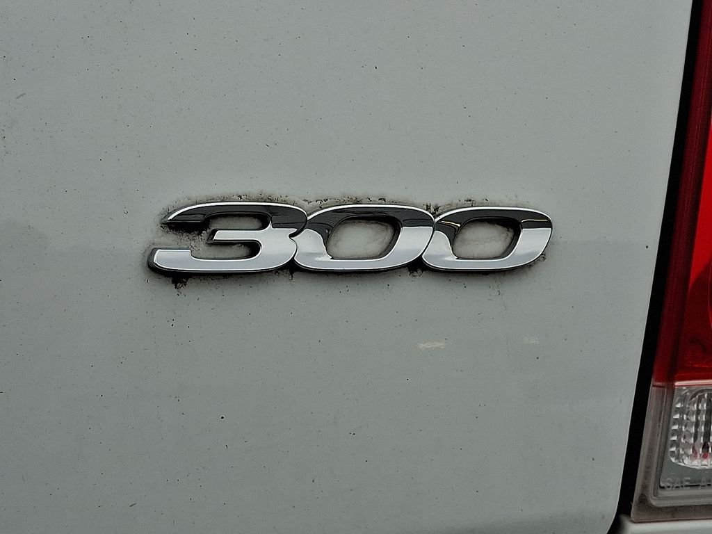 Used 2016 White Chrysler Limited image 10