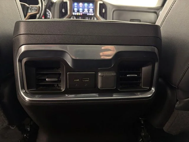 Used 2022 Black Chevrolet High Country image 33