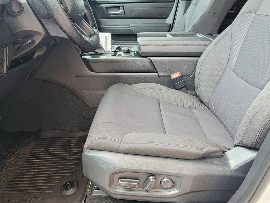 2026 Toyota Tundra SR5 - Photo 12