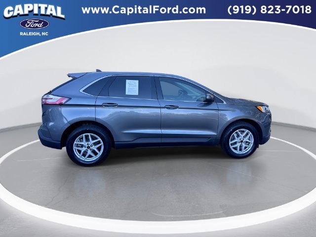 Used 2023 Gray Ford SEL image 9