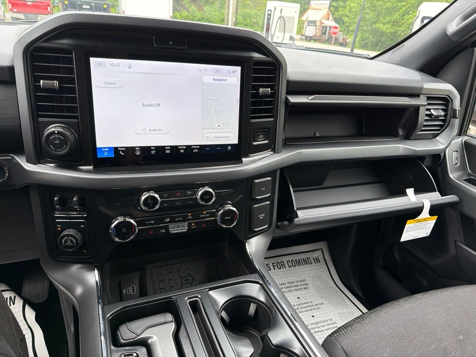 New 2026 Carbonized Gray Metallic Ford XLT image 24