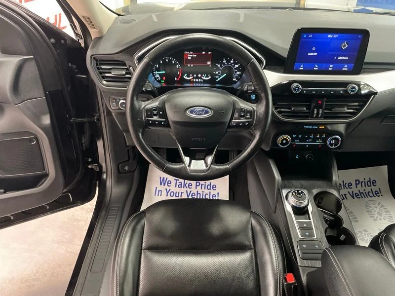 Used 2020 Black Ford SEL image 32