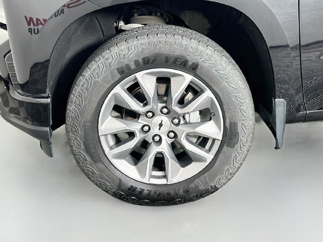 Used 2021 Black Chevrolet RST image 11