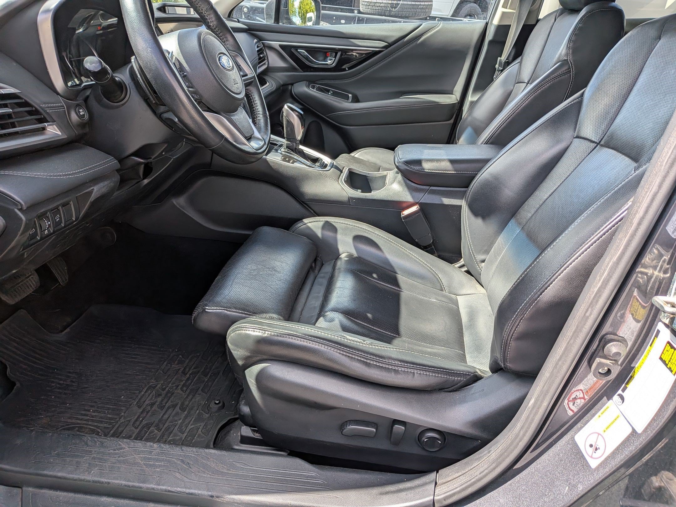 Used 2020 Magnetite Gray Metallic Subaru Limited image 16