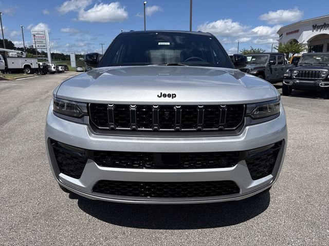 New 2026 Silver Jeep Limited Reserve image 2