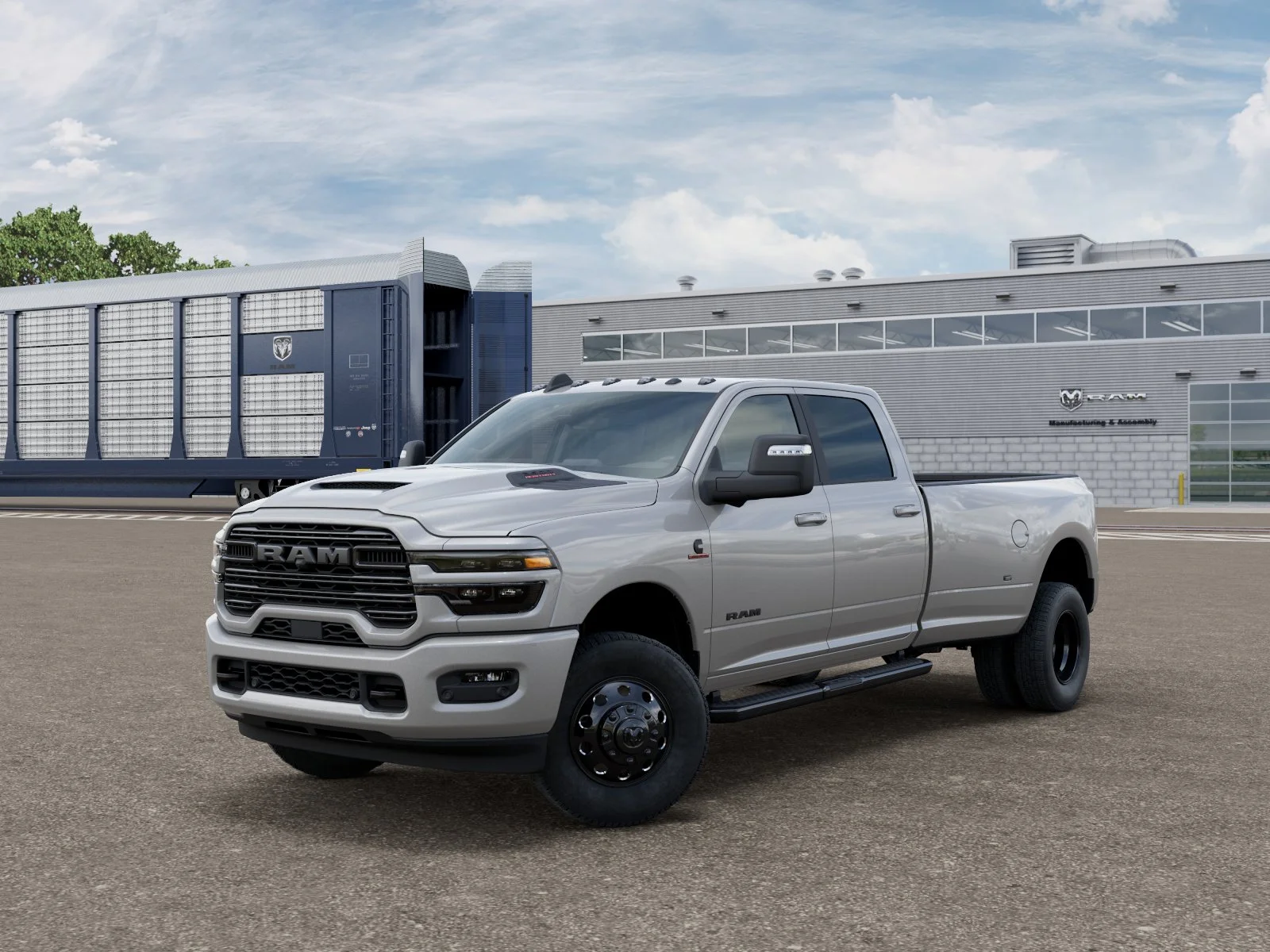 New 2026 Silver-Zynith Exterior Paint RAM Laramie image 28