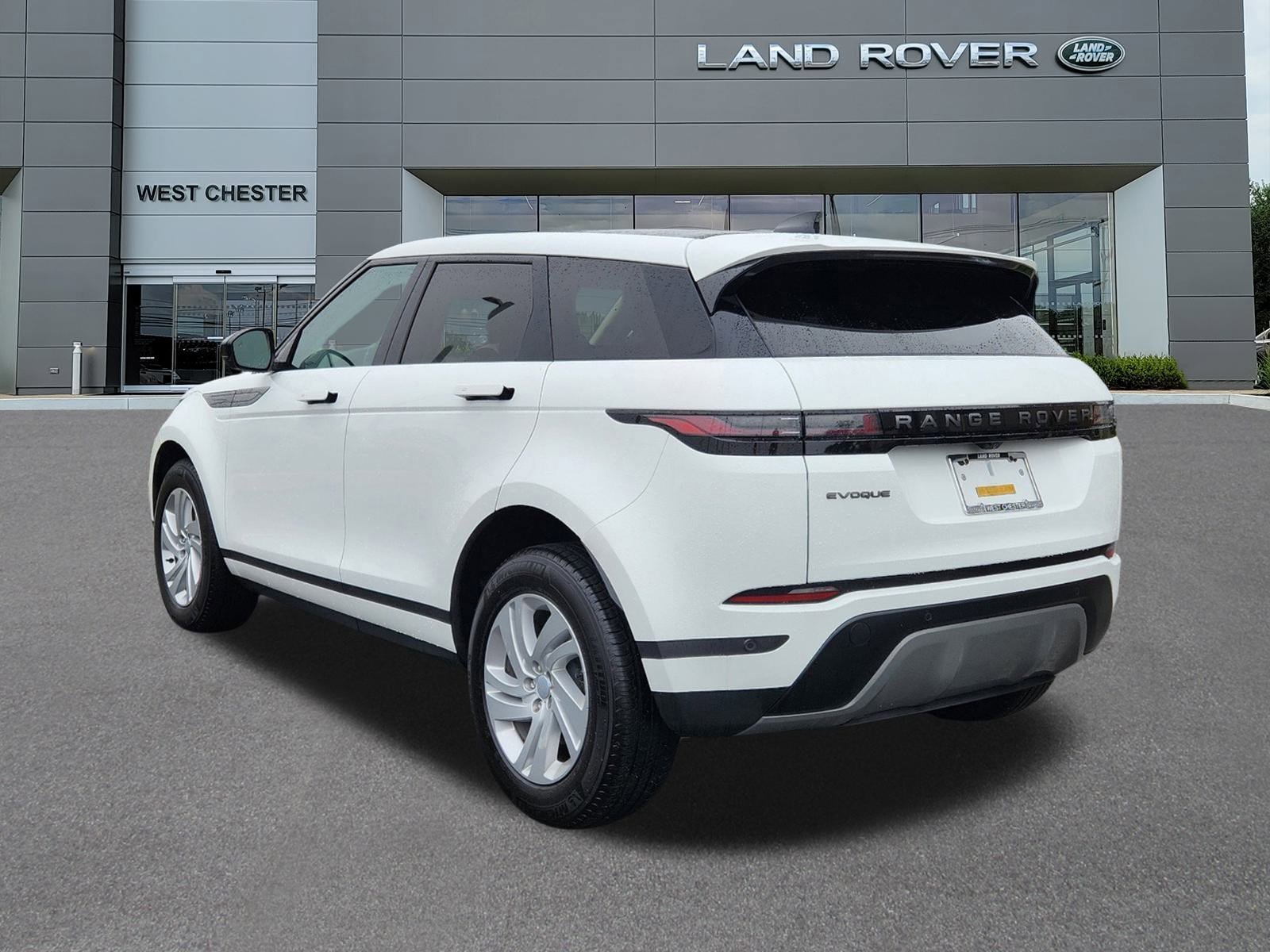 Certified Used 2024 Fuji White Land Rover S image 3