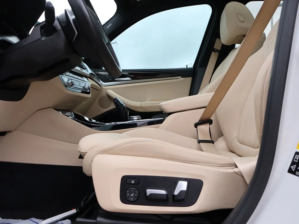 Used 2021 Alpine White BMW M40i image 43