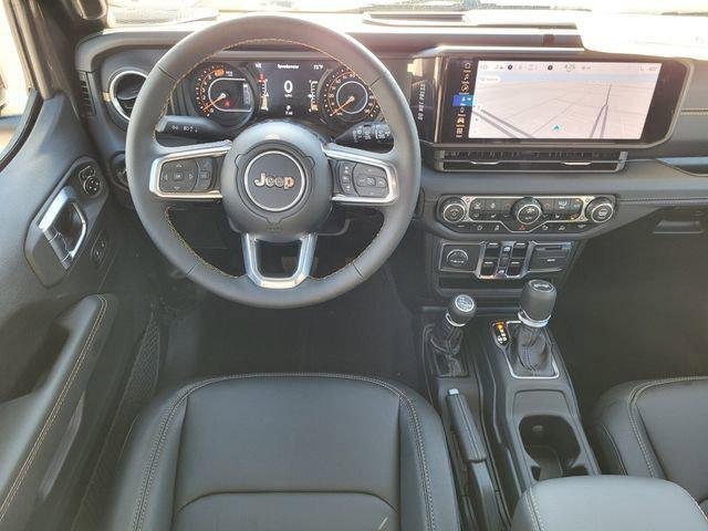 2025 Jeep Wrangler 4-Door Sahara - Photo 15